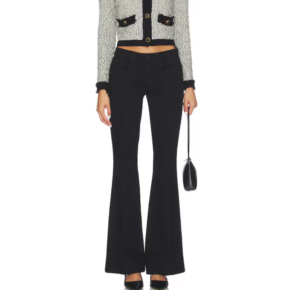 L'AGENCE Lenora Flare Jeans in Noir